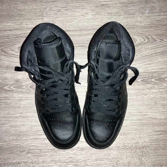 black nike air jordan 1 mid size 10.5 - Picture 2 of 4